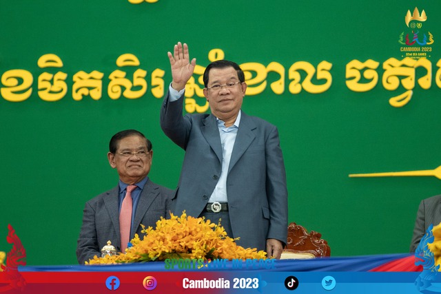 Thủ tướng Campuchia lên tiếng về 'cơn sốt' vé SEA Games - Ảnh 1.