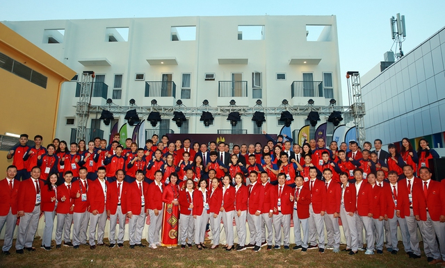 Phó Thủ tướng Trần Lưu Quang dự Lễ khai mạc SEA Games 32 - Ảnh 1.