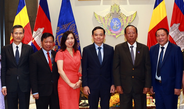 Việt Nam, Campuchia tăng cường giao lưu nhân dân để vun đắp quan hệ hữu nghị truyền thống - Ảnh 3.