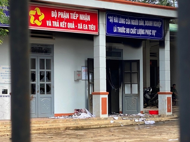 Đã bắt 6 đối tượng tấn công trụ sở công an xã tại Đắk Lắk - Ảnh 1. Đã bắt 6 đối tượng tấn công trụ sở công an xã tại Đắk Lắk - Ảnh 1.