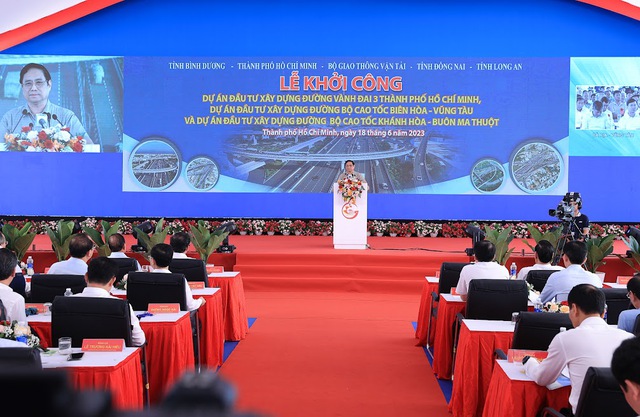 Thủ tướng Phạm Minh Chính: Cả nước đang thi công 1.756 km cao tốc - Ảnh 6.