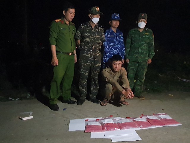 Liên tiếp triệt phá 2 vụ vận chuyển trái phép ma túy tại Quảng Trị - Ảnh 1.
