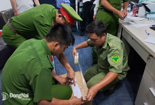 Công an TP. Biên Hòa điều tra vụ 'làm giả giấy tờ để trục lợi tiền BHXH' - Ảnh 2. Công an TP. Biên Hòa điều tra vụ 'làm giả giấy tờ để trục lợi tiền BHXH' - Ảnh 2.