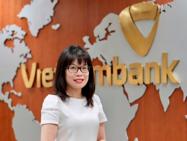 Vietcombank phân tích về điều chỉnh phí - Ảnh 1.