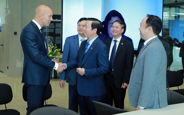 Phó Thủ tướng Trần Hồng Hà hội đàm với Phó Thủ tướng Hà Lan - Ảnh 7.