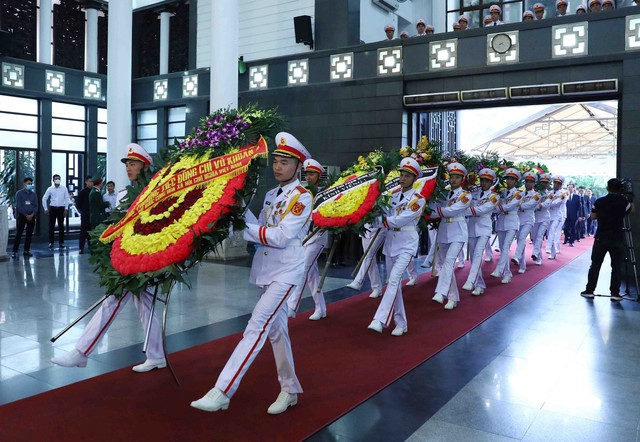 TỔ CHỨC LỄ TANG ĐỒNG CHÍ VŨ KHOAN, NGUYÊN BÍ THƯ TRUNG ƯƠNG ĐẢNG, NGUYÊN PHÓ THỦ TƯỚNG CHÍNH PHỦ - Ảnh 8.