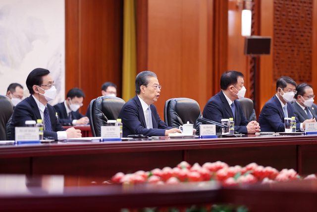 Thủ tướng Phạm Minh Chính hội kiến Ủy viên trưởng Nhân đại toàn quốc Trung Quốc - Ảnh 4.