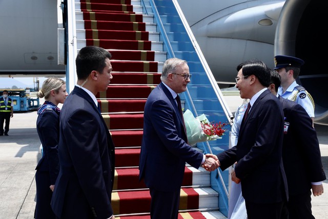 Thủ tướng Australia bắt đầu thăm chính thức Việt Nam - Ảnh 1.