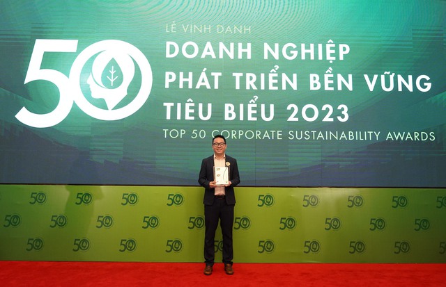 FPT được vinh danh Top doanh nghiệp phát triển bền vững 2023 - Ảnh 3.