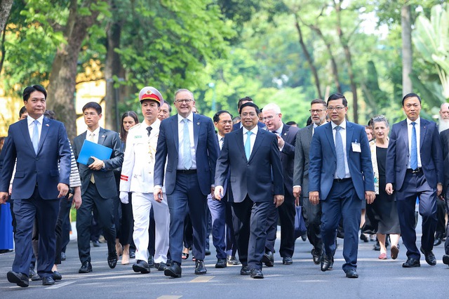Chùm ảnh: Thủ tướng Phạm Minh Chính đón, hội đàm với Thủ tướng Australia - Ảnh 1.