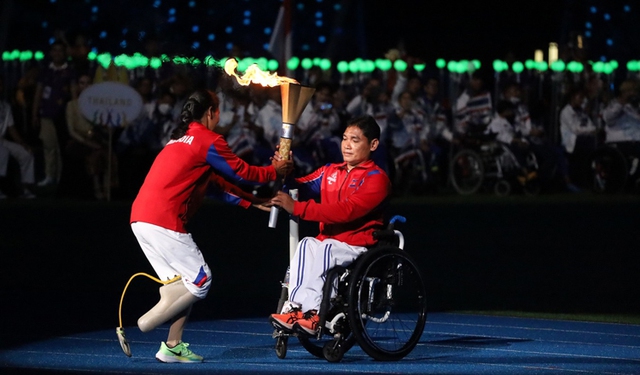 Khai mạc ngày hội thể thao người khuyết tật Đông Nam Á - Ảnh 3.