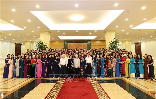 Tổng Bí thư Nguyễn Phú Trọng gặp mặt Nhóm nữ đại biểu Quốc hội Việt Nam khóa XV - Ảnh 2.