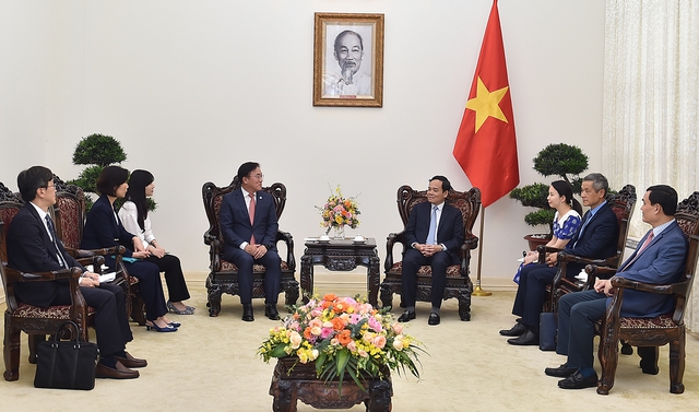 Phó Thủ tướng Trần Lưu Quang tiếp Đặc phái viên Bộ trưởng Ngoại giao Hàn Quốc - Ảnh 1.