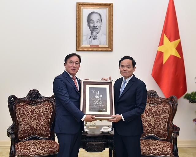 Phó Thủ tướng Trần Lưu Quang tiếp Đặc phái viên Bộ trưởng Ngoại giao Hàn Quốc - Ảnh 2.