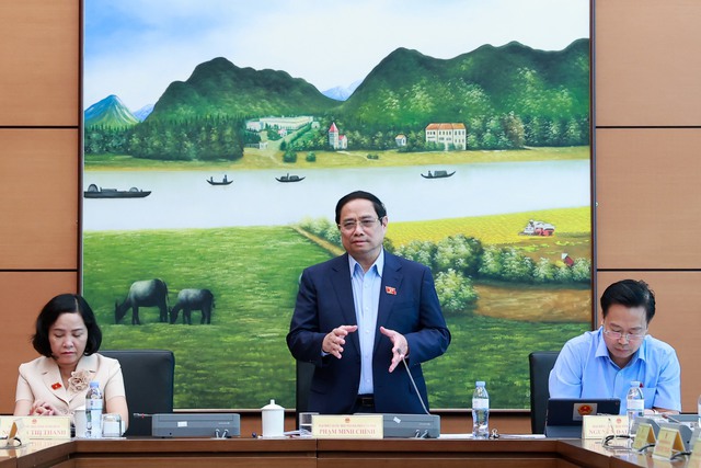 Thủ tướng: Lấy thực tiễn làm thước đo để nghiên cứu sửa Luật Đất đai - Ảnh 2. Thủ tướng: Lấy thực tiễn làm thước đo để nghiên cứu sửa Luật Đất đai - Ảnh 2.