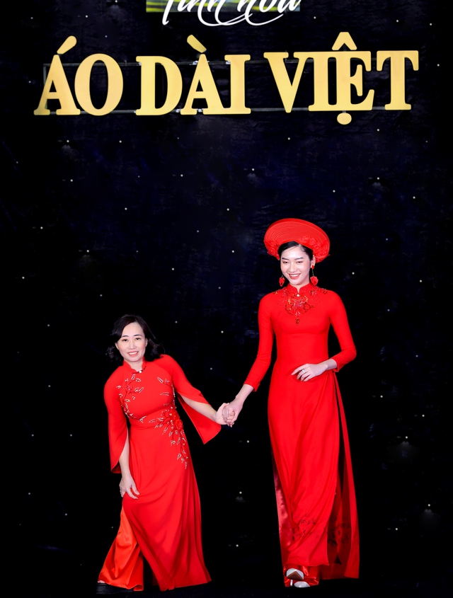 NTK Đỗ Trịnh Hoài Nam lan tỏa tình yêu áo dài thông qua các khóa học thiết kế miễn phí - Ảnh 4.
