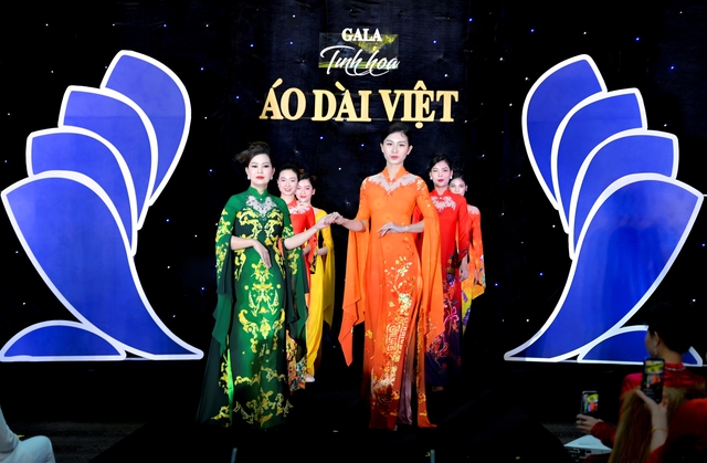 NTK Đỗ Trịnh Hoài Nam lan tỏa tình yêu áo dài thông qua các khóa học thiết kế miễn phí - Ảnh 5.
