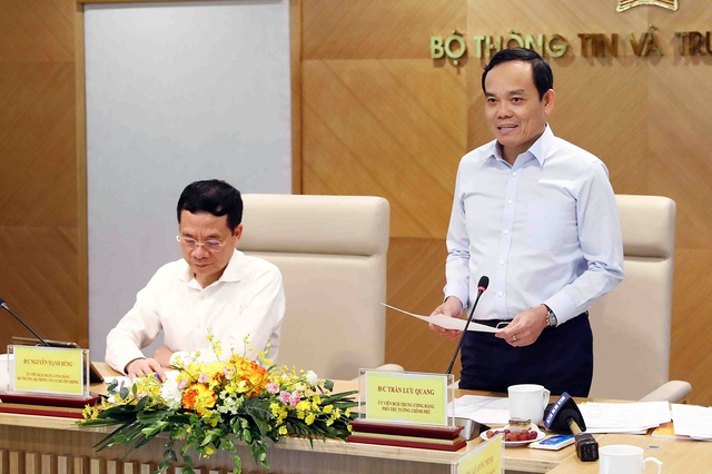 Phó Thủ tướng Trần Lưu Quang làm việc với Bộ Thông tin và Truyền thông - Ảnh 1.