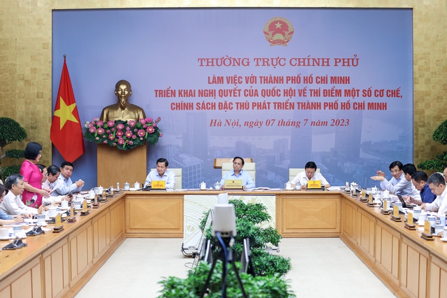 Thủ tướng: Hoàn thành hướng dẫn chính sách đặc thù với TPHCM chậm nhất trong tháng 8 - Ảnh 2.