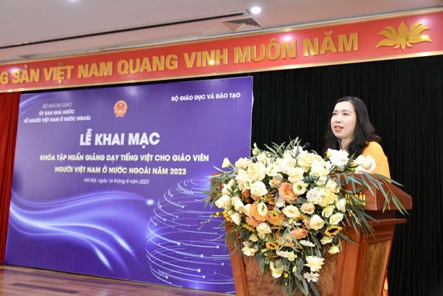 Tập huấn giảng dạy tiếng Việt cho giáo viên người Việt Nam ở nước ngoài - Ảnh 1.