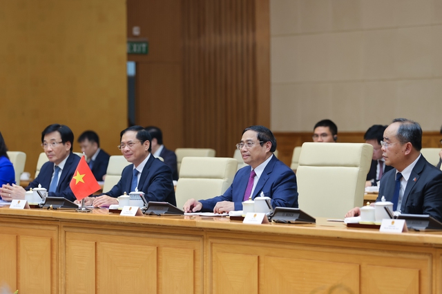 Thủ tướng Phạm Minh Chính tiếp Tổng thống Cộng hòa Kazakhstan - Ảnh 3.