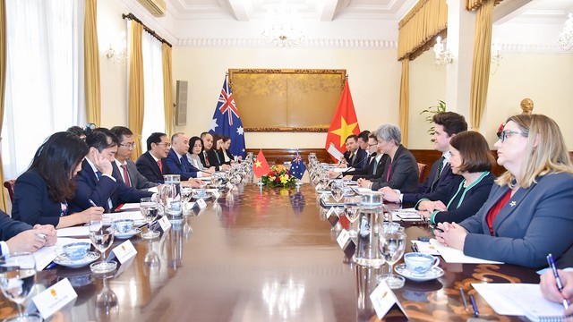 Bộ trưởng Ngoại giao Việt Nam-Australia trao đổi triển khai quan hệ Đối tác chiến lược - Ảnh 2.