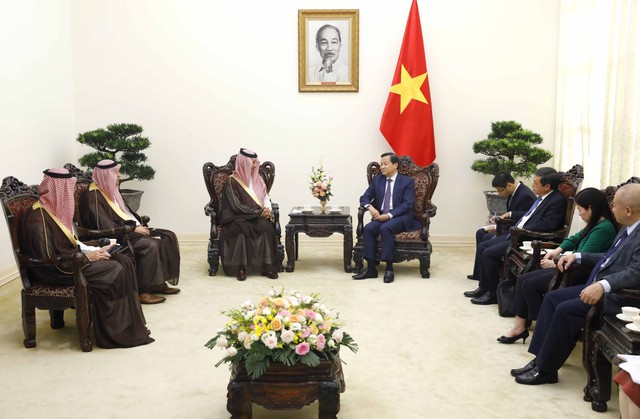 Phó Thủ tướng Lê Minh Khái tiếp Bộ trưởng Bộ Du lịch Saudi Arabia - Ảnh 3.