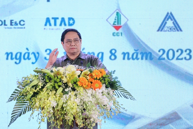 Thủ tướng: Phấn đấu vượt tiến độ 3 hạng mục quan trọng nhất của các dự án sân bay Long Thành, Tân Sơn Nhất - Ảnh 1.