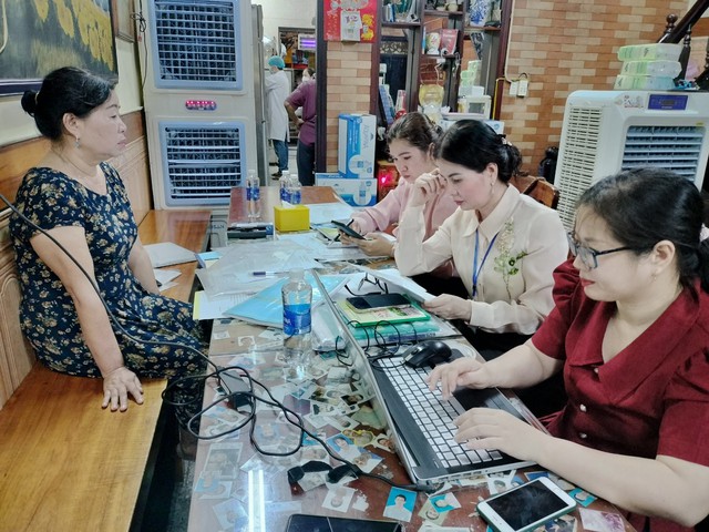 Hơn 140 người nhập viện trong vụ ngộ độc thực phẩm tại Hội An - Ảnh 3. Hơn 140 người nhập viện trong vụ ngộ độc thực phẩm tại Hội An - Ảnh 3.