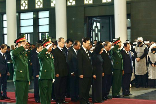 Tổ chức trọng thể Lễ tang cấp cao Thượng tướng Nguyễn Chí Vịnh, nguyên Thứ trưởng Bộ Quốc phòng - Ảnh 2.