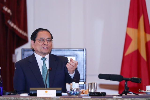 Thủ tướng khẳng định Việt Nam luôn coi trọng việc tăng cường đối thoại, trao đổi, tư vấn chính sách về các vấn đề kinh tế, phát triển với các trung tâm nghiên cứu hàng đầu của thế giới - Ảnh: VGP/Nhật Bắc