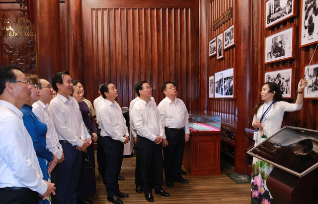 Chủ tịch nước Võ Văn Thưởng dự Lễ kỷ niệm 65 năm Bác Hồ thăm Lào Cai - Ảnh 7.