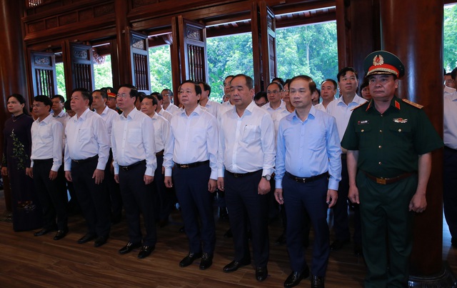 Chủ tịch nước Võ Văn Thưởng dự Lễ kỷ niệm 65 năm Bác Hồ thăm Lào Cai - Ảnh 8.