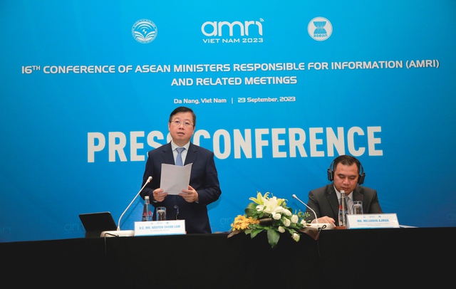 Hội nghị Bộ trưởng thông tin ASEAN thông qua các tuyên bố chung - Ảnh 1.