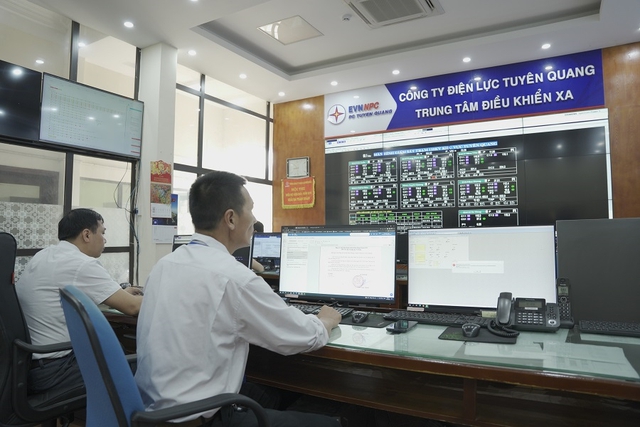 Những dấu ấn trong phát triển lưới điện thông minh tại PC Tuyên Quang - Ảnh 2.