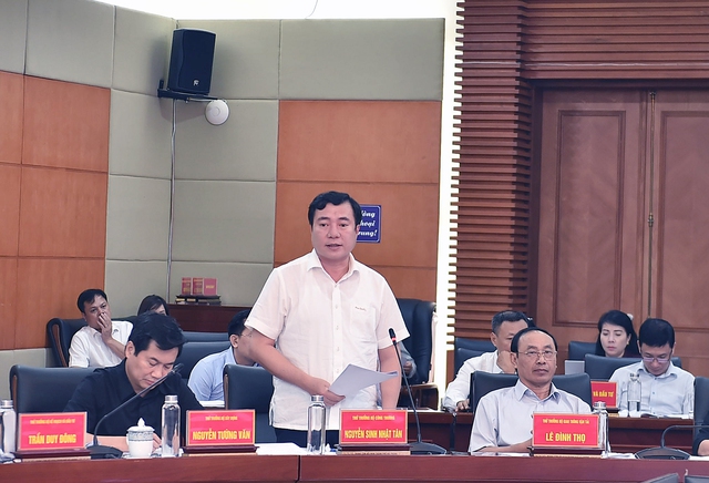 Phó Thủ tướng Trần Lưu Quang họp với 3 địa phương về tình hình sản xuất kinh doanh, chống buôn lậu - Ảnh 4.