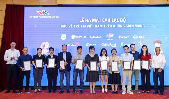Ra mắt CLB Bảo vệ trẻ em Việt Nam trên không gian mạng