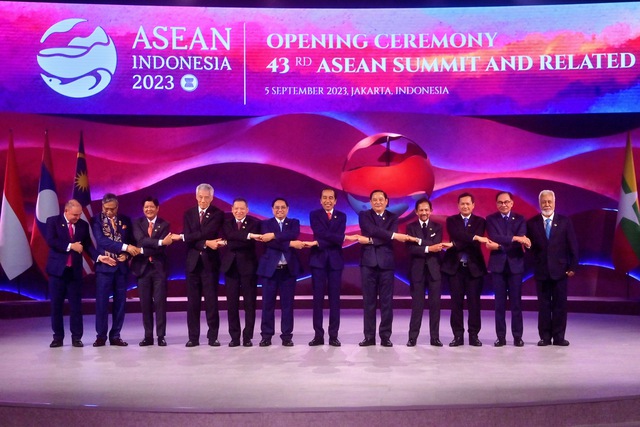 Thủ tướng Phạm Minh Chính dự lễ khai mạc Hội nghị Cấp cao ASEAN 43 - Ảnh 4.