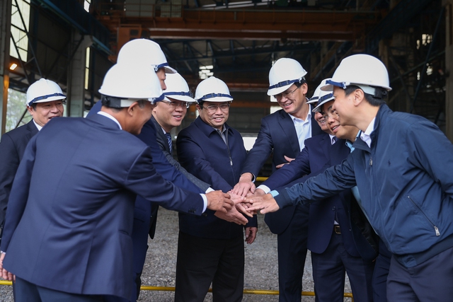 Thủ tướng Phạm Minh Chính: Cao Bằng cần đẩy mạnh phát triển kinh tế cửa khẩu- Ảnh 17.