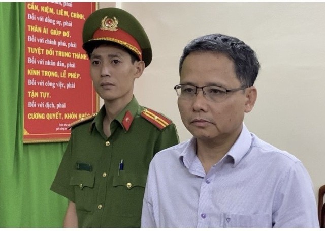 Bắt Phó Cục trưởng cùng nhiều cán bộ Cục Đăng kiểm Việt Nam- Ảnh 1.