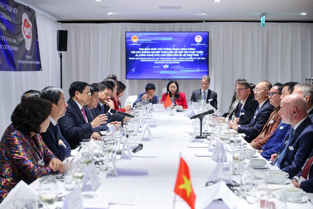 Thủ tướng chia sẻ bí quyết thành công của Việt Nam, thúc đẩy đầu tư về AI, công nghệ ô tô và bán dẫn- Ảnh 8.