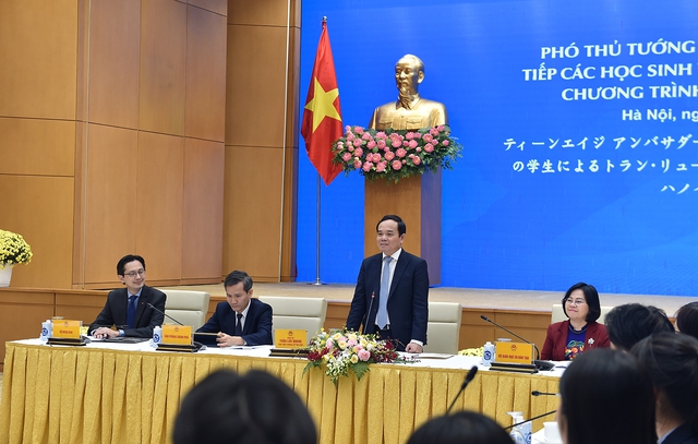Phó Thủ tướng Trần Lưu Quang chia sẻ vốn sống với học sinh Việt Nam, Nhật Bản- Ảnh 2.