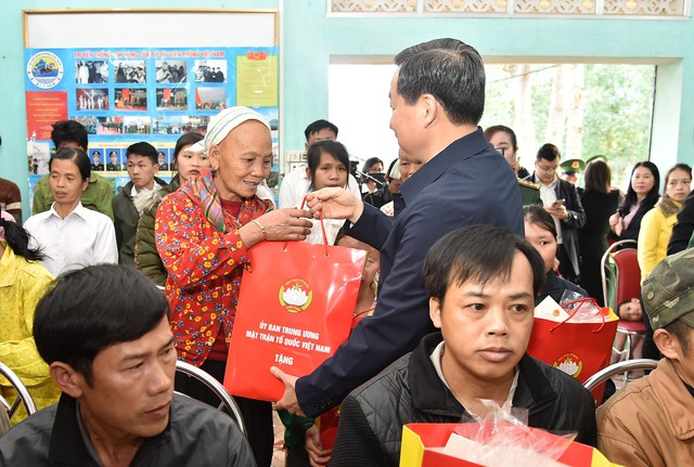 Phó Thủ tướng Lê Minh Khái thăm, chúc Tết tại tỉnh Cao Bằng- Ảnh 9.