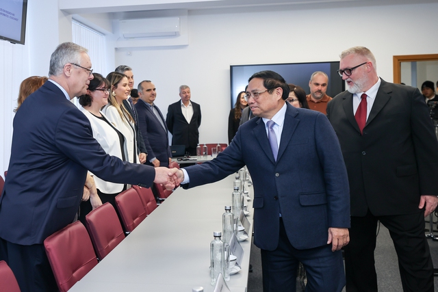 Đề nghị Viện nghiên cứu chiến lược hàng đầu của Romania tăng cường hợp tác với Việt Nam- Ảnh 2.