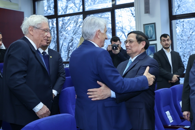 Thủ tướng Phạm Minh Chính thăm, làm việc tại Đại học Kỹ thuật Xây dựng Bucharest- Ảnh 9.