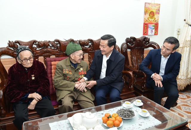 Phó Thủ tướng Lê Minh Khái thăm, chúc Tết đồng bào Điện Biên- Ảnh 10.