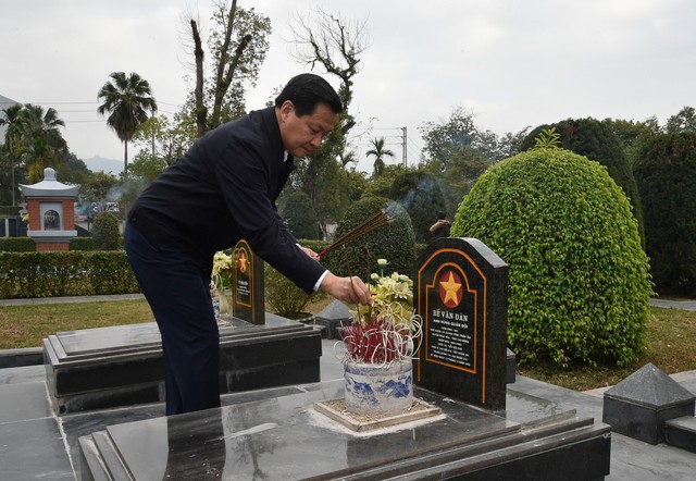 Phó Thủ tướng Lê Minh Khái thăm, chúc Tết đồng bào Điện Biên- Ảnh 7.