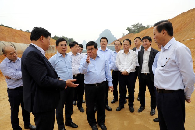 Bộ trưởng Nguyễn Chí Dũng: 'Phải xác định đầu tư công là ưu tiên hàng đầu để nhất quán trong công tác điều hành'- Ảnh 1.