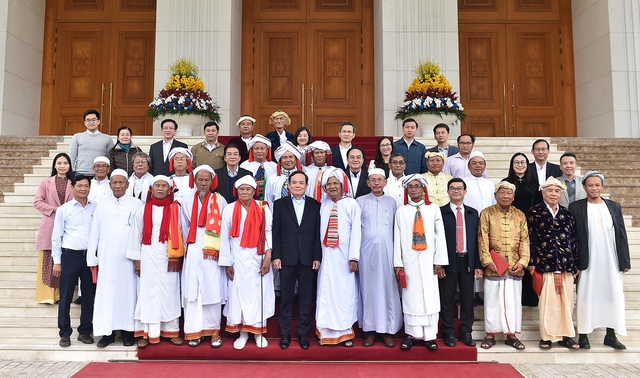 Phó Thủ tướng Trần Lưu Quang tiếp đoàn các tổ chức tôn giáo vùng đồng bào dân tộc Chăm (Ninh Thuận)- Ảnh 4.
