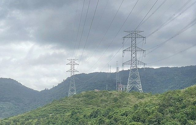 Hoàn thành đường dây 220kV Nha Trang – Tháp Chàm- Ảnh 1.